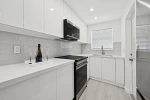 250 Layne Blvd 113, Hallandale Beach, FL 33009 Sold 09/23/25