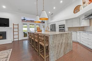 1021 NW 93rd Ter, Plantation, FL 33322 Sold 06/04/25