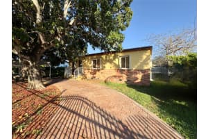 7370 SW 19th Street Rd, Miami, FL 33155 Sold 06/16/25