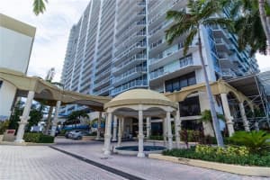 7601 E Treasure Dr, North Bay Village, FL 33141 - MLS#F10501731