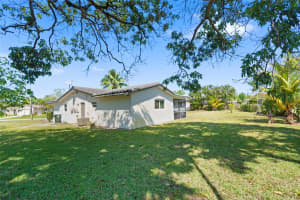 4050 E Edgewood Pl, Coconut Creek, FL 33066 Sold 07/09/25