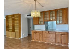 2306 S Cypress Bend Dr 319, Pompano Beach, FL 33069 - MLS#F10501772