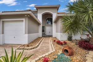 15953 SW 8th St, Pembroke Pines, FL 33027 Sold 07/08/25