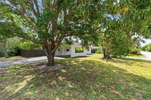 4460 Ne 13th Ter, Oakland Park