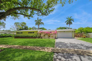 741 Beachwood Ln, Plantation, FL 33317 Sold 06/30/25