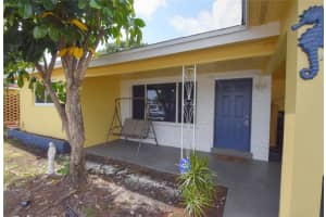 6750 Cody St, Hollywood, FL 33024 Sold 06/23/25