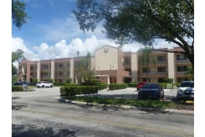 10657 W Clairmont Cir 306, Tamarac