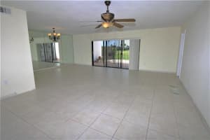 7445 Bay Hill Dr 7445, Hialeah, FL 33015 - MLS#F10501903