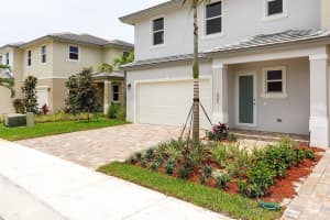 6975 PINES CIRCLE 33, Coconut Creek, FL 33073 - MLS#F10501915