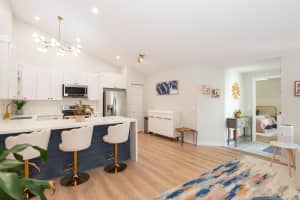 5257 S Eagle Lake Dr, Palm Beach Gardens, FL 33418 Sold 08/01/25