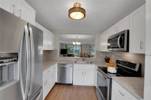 7220 S Devon Dr 302, Fort Lauderdale, FL 33321 - MLS#F10501953