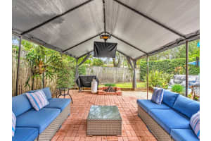 9021 SW 53rd St, Cooper City, FL 33328 Sold 09/03/25