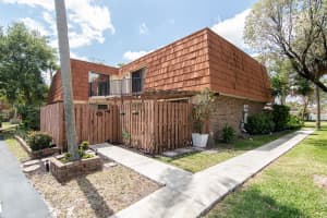 8292 S Coral Cir 8292, North Lauderdale, FL 33068 Sold 05/23/25