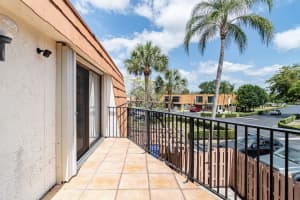 8292 S Coral Cir 8292, North Lauderdale, FL 33068 Sold 05/23/25