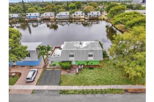 1350 NE 40th Dr, Oakland Park, FL 33334 - MLS#F10502026