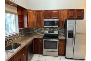 7568 Pinewalk Dr, Margate, FL 33063 - MLS#F10502043