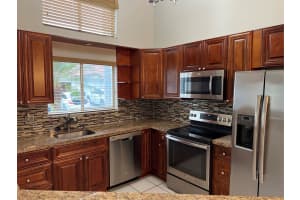 7568 Pinewalk Dr, Margate, FL 33063 - MLS#F10502043