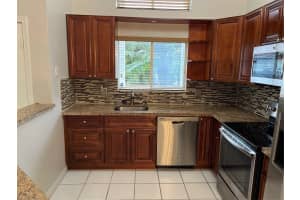 7568 Pinewalk Dr, Margate, FL 33063 - MLS#F10502043