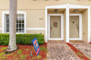 5933 Glasgow Way 5933, Tamarac, FL 33321 - MLS#F10502080