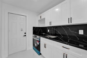5310 NW 16th St B, Lauderhill, FL 33313 - MLS#F10502111