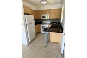 305 NE 16th St C8, Fort Lauderdale, FL 33304 - MLS#F10502158