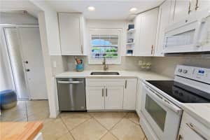775 Jeffery St. 303, Boca Raton, FL 33487 - MLS#F10502183