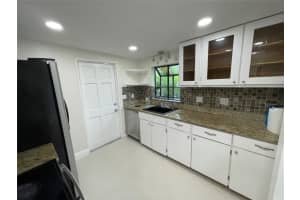 550 SW 14th Ave, Fort Lauderdale, FL 33312 - MLS#F10502198