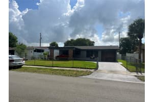 951 N 66th Ter, Hollywood, FL 33024 Sold 07/11/25