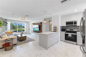 14 NE 29th St, Wilton Manors, FL 33334 - MLS#F10502217