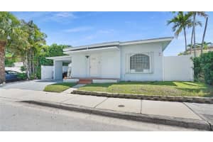2716 N Ocean Blvd, Fort Lauderdale, FL 33308 - MLS#F10502226