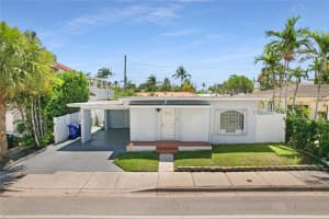 2716 N Ocean Blvd, Fort Lauderdale, FL 33308 - MLS#F10502226