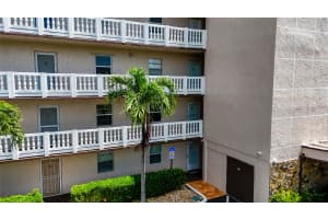 315 SE 11th Ter 204, Dania Beach, FL 33004 Sold 08/01/25