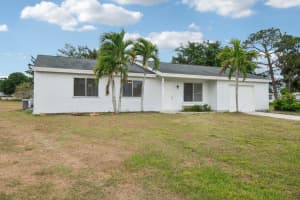 671 SW Old Briar Ave, Port Saint Lucie, FL 34953 - MLS#F10502290