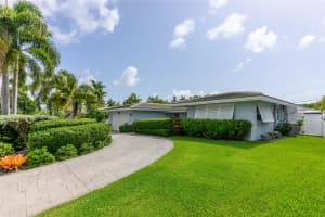 4040 NE 17 Ave, Oakland Park, FL 33334 - MLS#F10502294