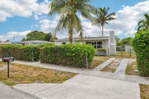 744 Dogwood Rd, West Palm Beach, FL 33409 Sold 11/03/25