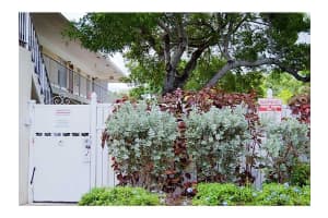 305 NE 16th St C8, Fort Lauderdale, FL 33304 - MLS#F10502357