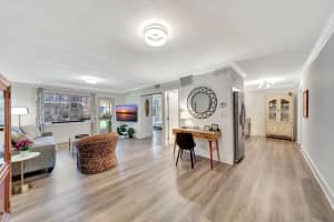 200 NE 19th Ct 109 M, Wilton Manors, FL 33305 Sold 07/31/25