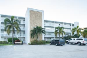 1042 Cambridge C 1042, Deerfield Beach