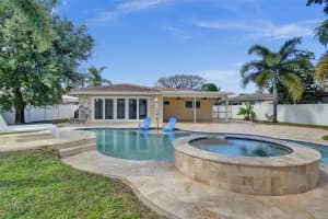 800 NE 48th St, Oakland Park, FL 33334 Sold 06/16/25