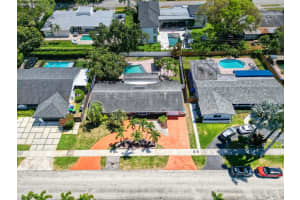 1870 NE 197th Ter, Miami, FL 33179 - MLS#F10502487