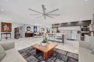 422 NE 27th St, Wilton Manors, FL 33334 Sold 09/22/25