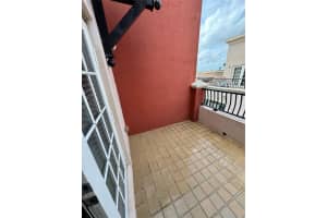 1033 Ne 17th Way 605, Fort Lauderdale