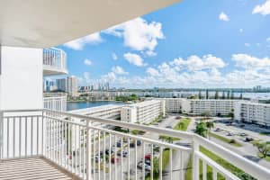 18031 Biscayne 1104, North Miami Beach, FL 33160 - MLS#F10502519