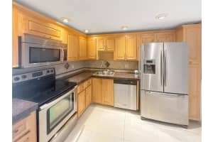 3520 Oaks Way 406, Pompano Beach, FL 33069 - MLS#F10502635