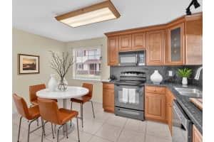 8957 23rd Street, Coral Springs, FL 33065 - MLS#F10502678