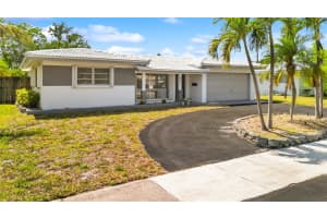 461 SE 3rd Ave, Pompano Beach, FL 33060 Sold 09/05/25