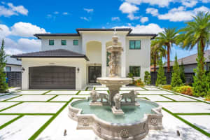 16422 NW 77th Pl, Miami Lakes, FL 33016 Sold 10/31/25