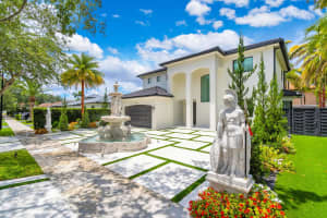 16422 NW 77th Pl, Miami Lakes, FL 33016 Sold 10/31/25