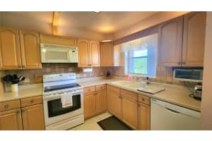 700 SE 6th Ave 302, Deerfield Beach, FL 33441 Sold 09/02/25