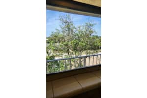 700 SE 6th Ave 302, Deerfield Beach, FL 33441 Sold 09/02/25